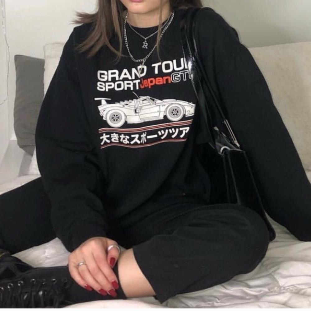Brandy Melville crew neck